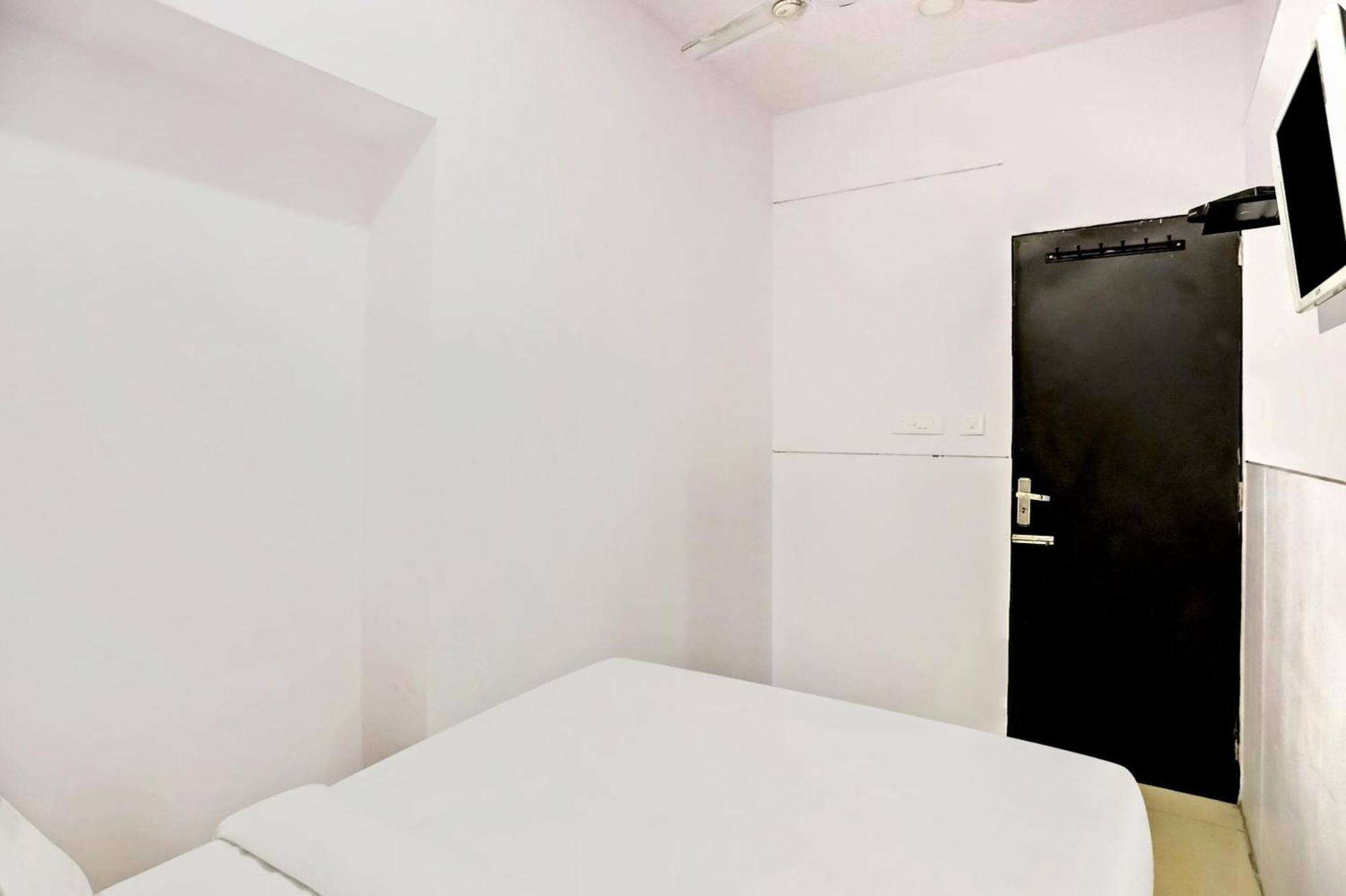 Hotel O North Campus นิวเดลี ภายนอก รูปภาพ