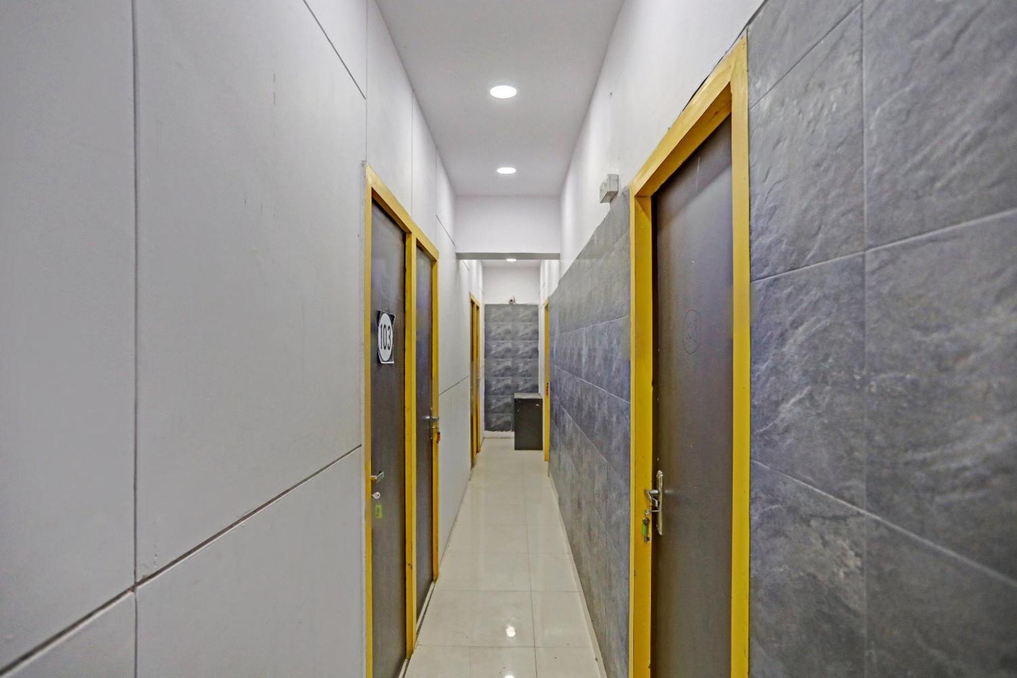 Hotel O North Campus นิวเดลี ภายนอก รูปภาพ