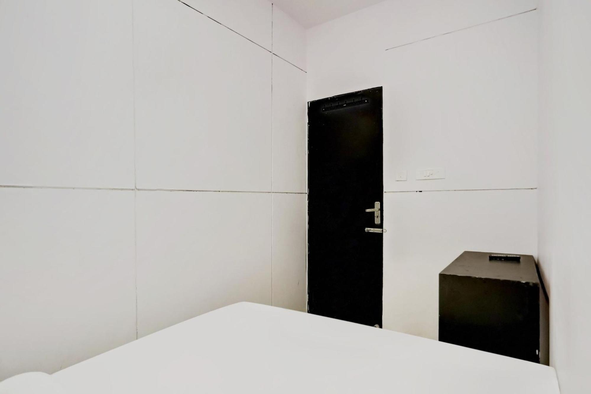 Hotel O North Campus นิวเดลี ภายนอก รูปภาพ